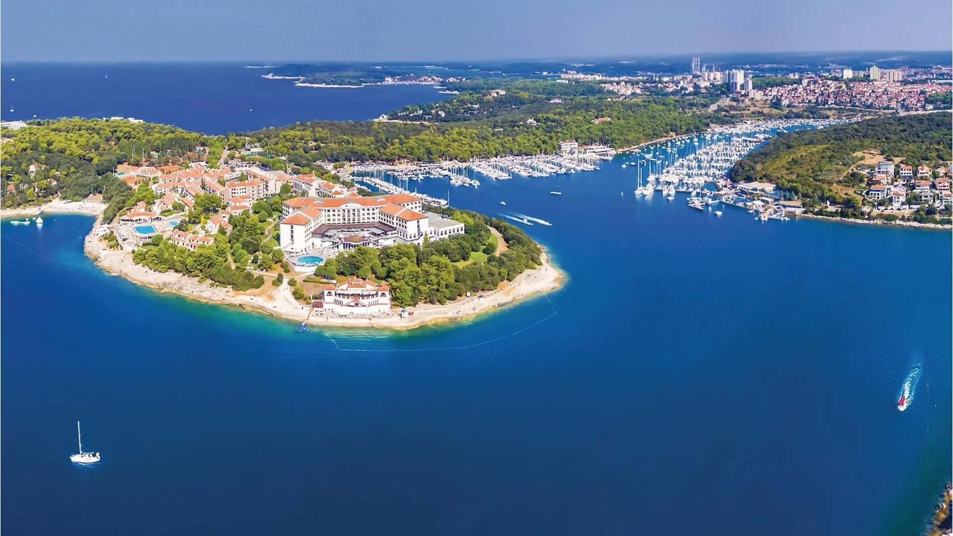 Nice Apartment In Pula With Outdoor Swimming Pool 0*,  Croatia