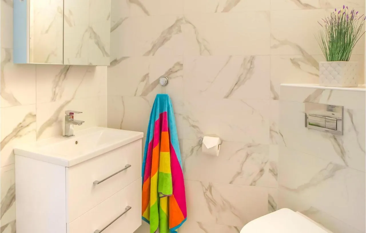 Nice Apartment In Pula With Outdoor Swimming Pool
