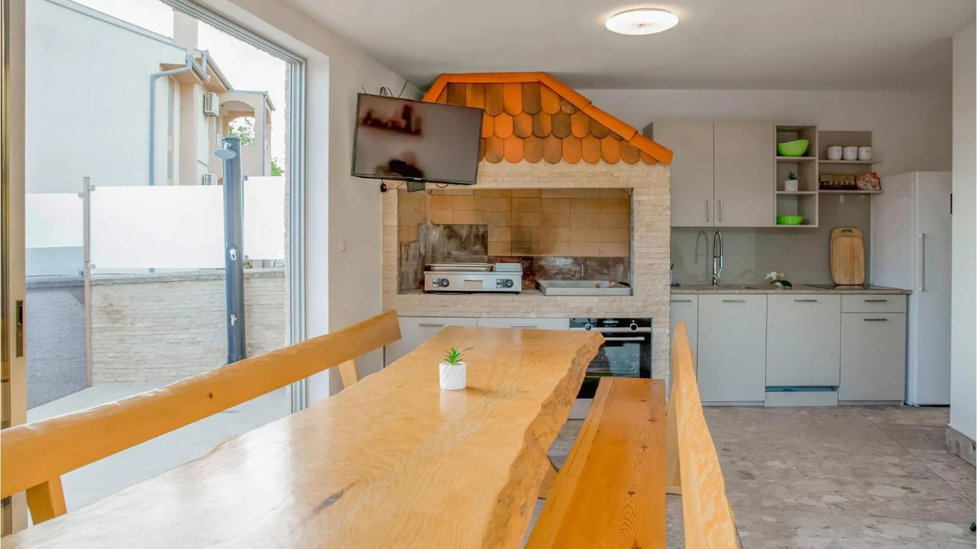 Nice Apartment In Pula With Outdoor Swimming Pool